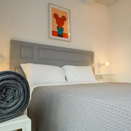 Murr Luxury Rooms-3